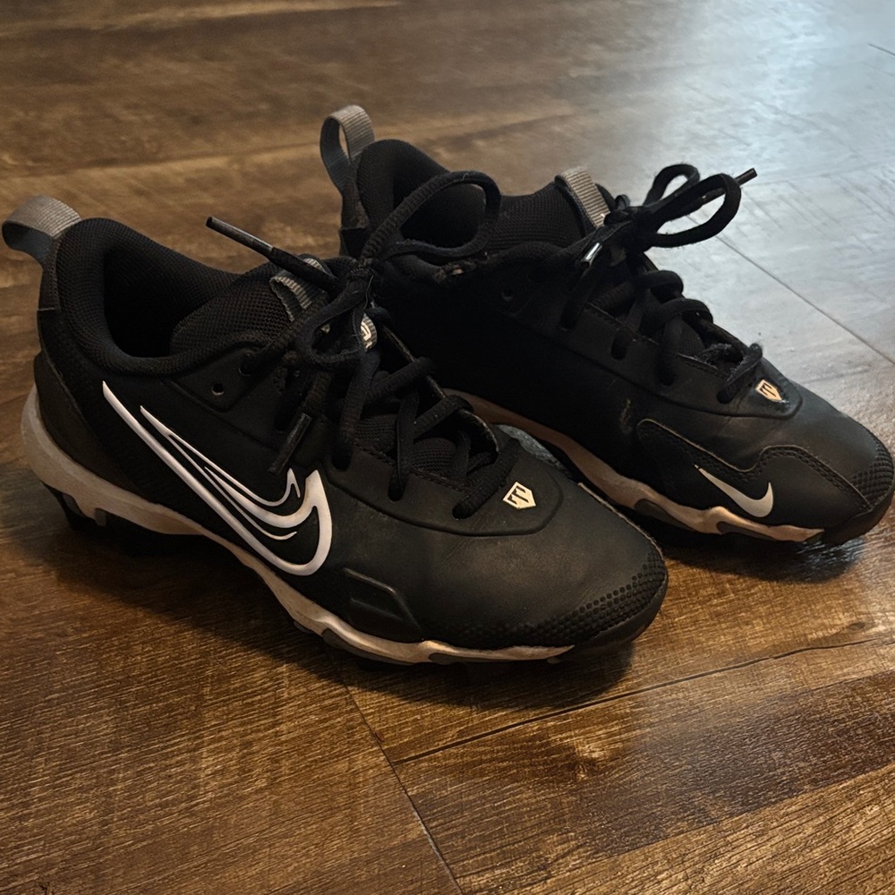 Nike Kids Black Baseball Cleats